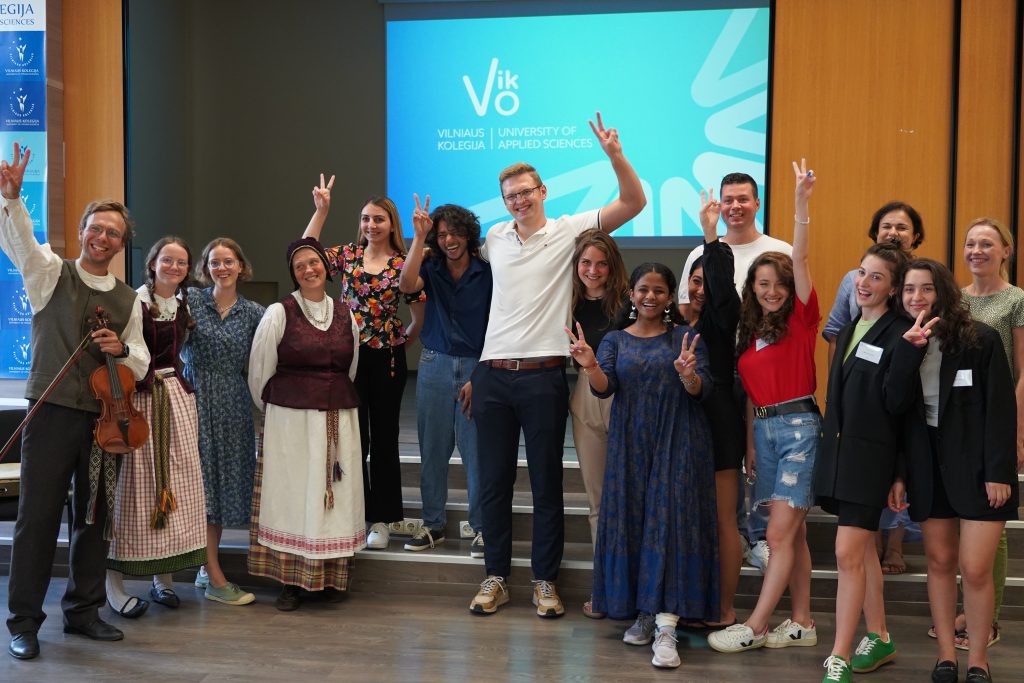 VIKO students